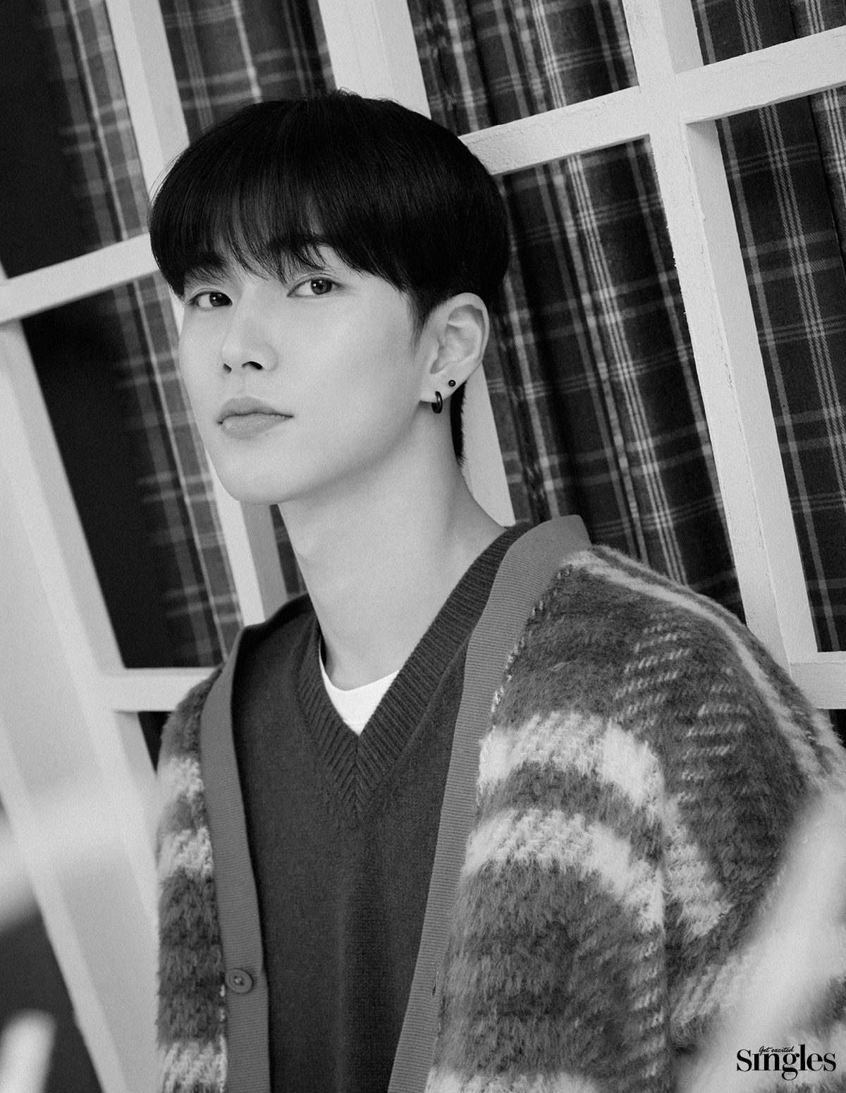 자라의 의상을 착용한 라이즈 승한의 싱글즈 화보